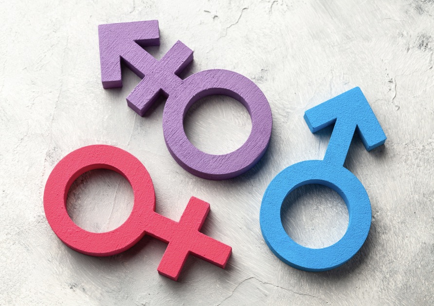 Centre Koel accompagne les femmes trans dans leur parcours d'affirmation de genre grâce à des protocoles personnalisés d'épilation définitive du visage: laser, électrolyse.